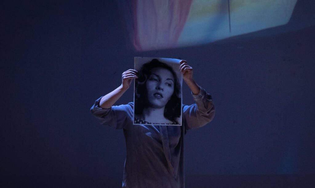 Φεστιβ. Θεάτρου